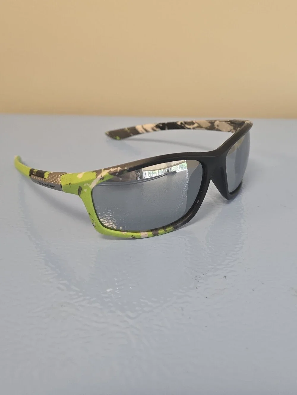 Xloop Camo Sunglasses With Mirrored Lenses